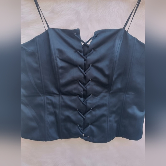 Vero Monte Luxurious Corset - Picture 5 of 9